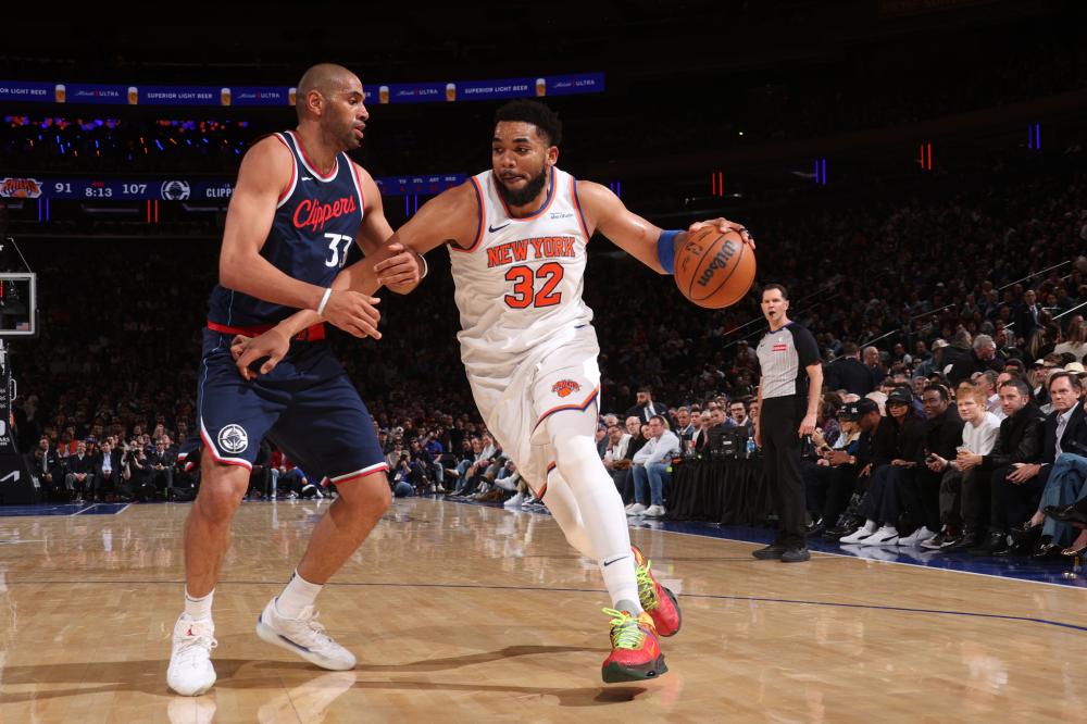 出梅州队防 出梅州队防