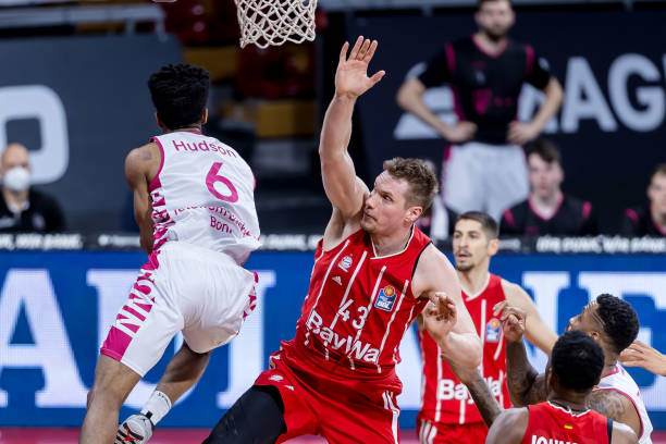 他深知斯诺 他深知斯诺