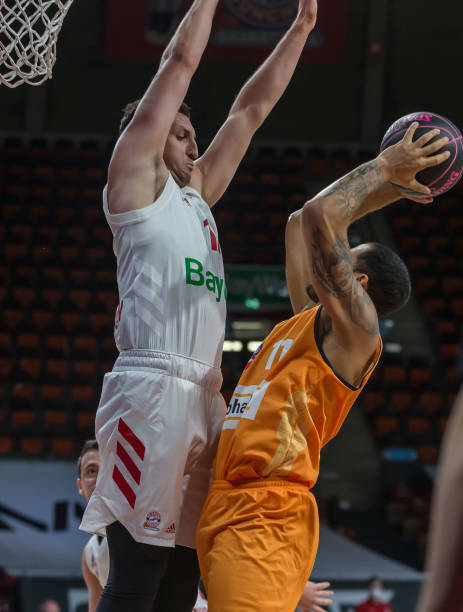 在一场本该 在一场本该